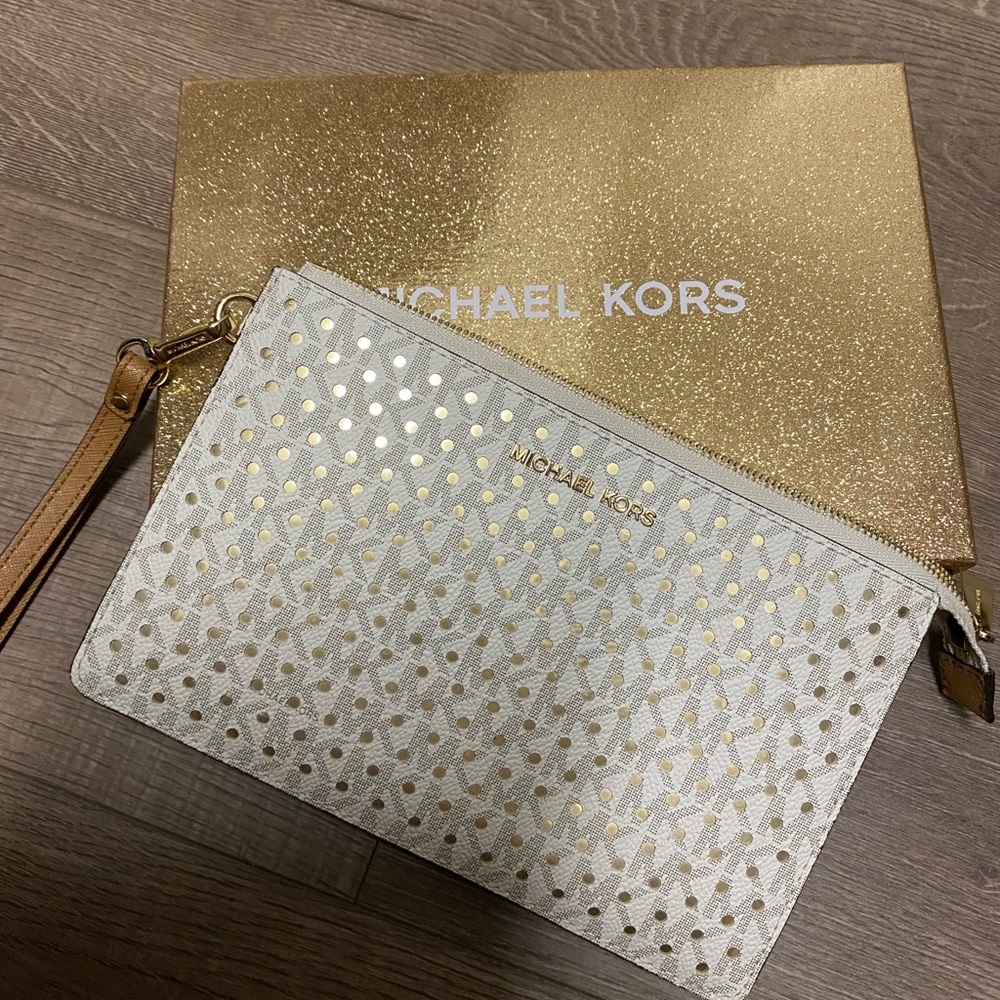 Michael Kors Wristlet